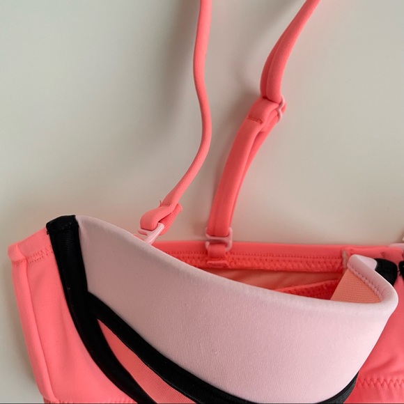 Victoria’s Secret The Flirt Color Block Bandeau Bikini Top - Picture 7 of 8